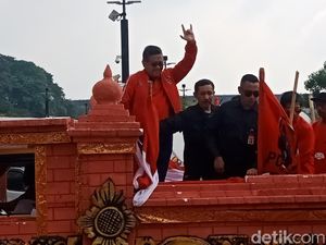 Mobil Hias Berornamen Jakarta Ramaikan Kampanye PDIP