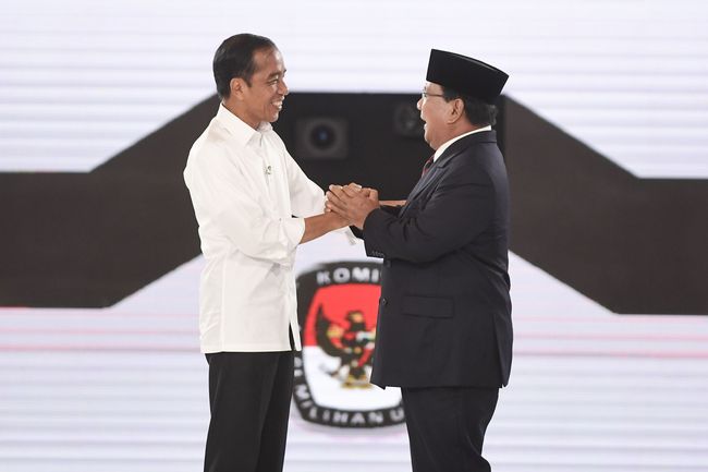 Berita Data KawalPemilu 13%: Jokowi Unggul 898 Ribu Suara dari Prabowo Jumat 19 April 2024