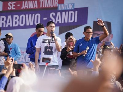 Sandi Minta Jangan Tertukar, Ini Gaya Kompaknya Bareng Al Ghazali