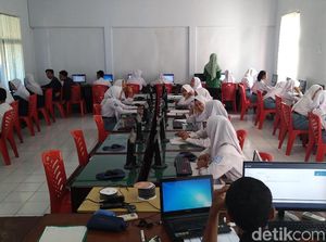 Sejumlah Sekolah di Jateng Masih Numpang UNBK Sejumlah Sekolah di Jateng Masih Numpang UNBK