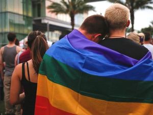 Brunei Terapkan Hukuman Rajam Sampai Mati Bagi LGBT Pekan Ini