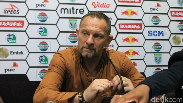 Manajer Madura United, Dejan Antonic.
