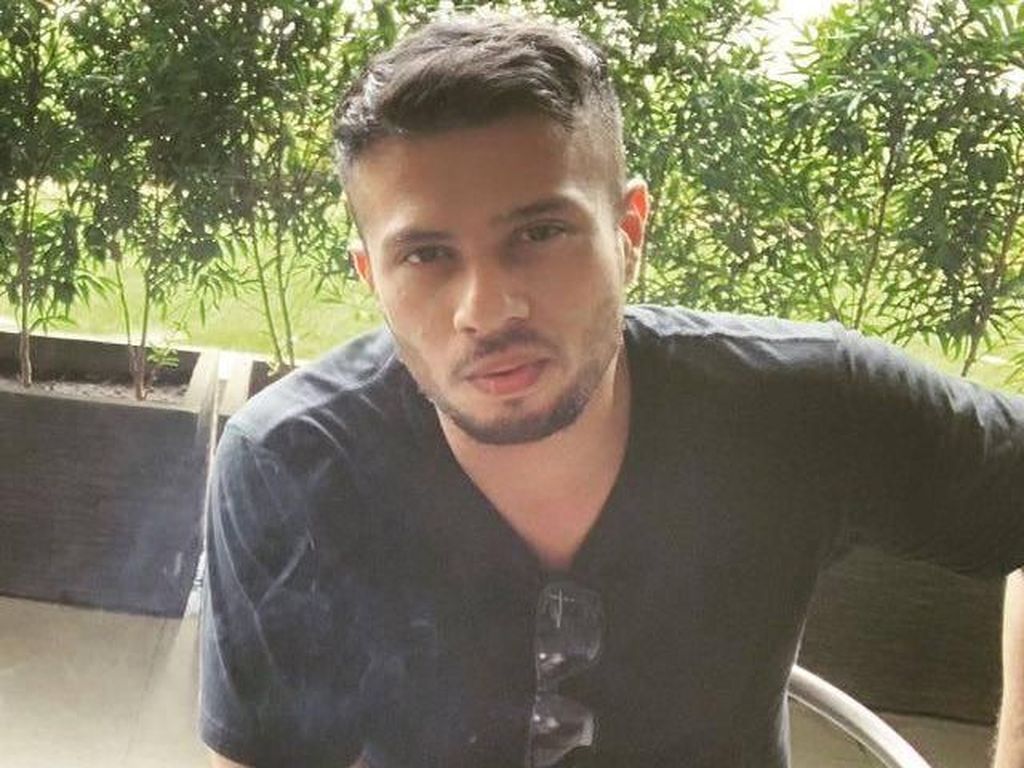 Ridho Rhoma Harus Dipenjara Lagi, Alie Sonet 2 Dipolisikan Dugaan Penipuan Ridho Rhoma Harus Dipenjara Lagi, Alie Sonet 2 Dipolisikan Dugaan Penipuan