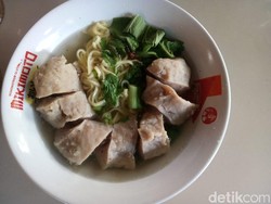Bukan Sosis, Ini Bakso Panjang yang Gurih Mantap dari Sleman