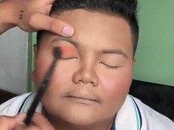 Viral, Video Transformasi Satpam Wanita yang Didandani Jadi Cantik