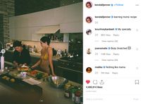 Kendall Jenner Belajar Resep Bikin Guacamole dari Sang Ibu, Kris Jenner