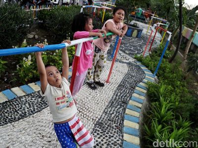 Taman Kreatif Rawa Badak di Jakut Asri Banget