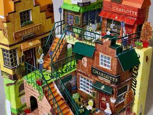 Cantiknya! Kotak Cokelat Ini Dibuat Jadi Susunan Rumah Cantik