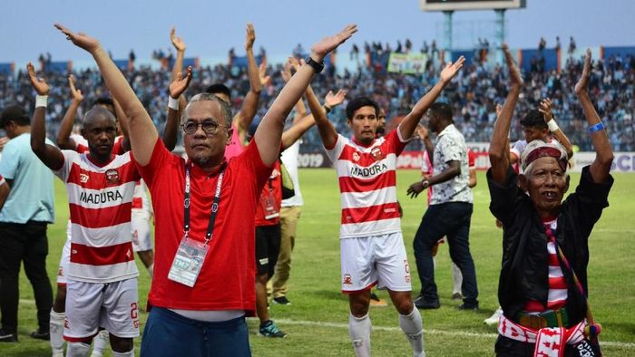 Madura United siap jika Liga 1 2019 main penuh di bulan puasa. (Foto: Syaiful Arif/Antara) Madura United siap jika Liga 1 2019 main penuh di bulan puasa. (Foto: Syaiful Arif/Antara)