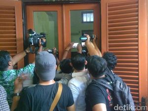 Sidang Muncikari Vanessa Angel Tertutup, Ada Apa? Sidang Muncikari Vanessa Angel Tertutup, Ada Apa?