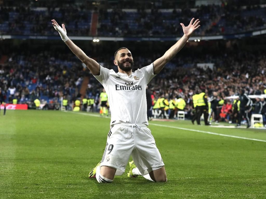 Benzema Bukan Striker Biasa Benzema Bukan Striker Biasa