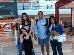 Bangganya Nia Ramadhani Saat Sang Putri Sabet 3 Medali Emas