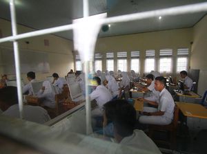 Ramai Petisi Tolak Ujian Sekolah Offline, Bagaimana Jika Banyak Pilih Online? Ramai Petisi Tolak Ujian Sekolah Offline, Bagaimana Jika Banyak Pilih Online?