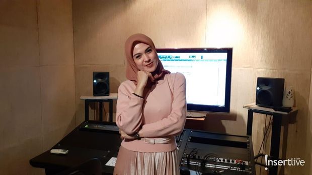 Delia Septianti
