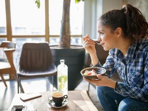 7 Makanan Penambah Imun untuk Kurangi Risiko Gejala Covid-19 7 Makanan Penambah Imun untuk Kurangi Risiko Gejala Covid-19