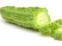 Rutin Makan Pare Hingga Mentimun Bisa Turunkan Berat Badan