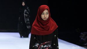 Semangat Hijrah, Baju Syari Mendominasi Bazaar Indonesia Fashion Week 2019