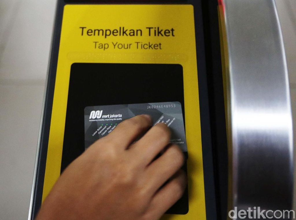 Mungkinkah Ada Tarif MRT Khusus untuk Pelajar? Mungkinkah Ada Tarif MRT Khusus untuk Pelajar?