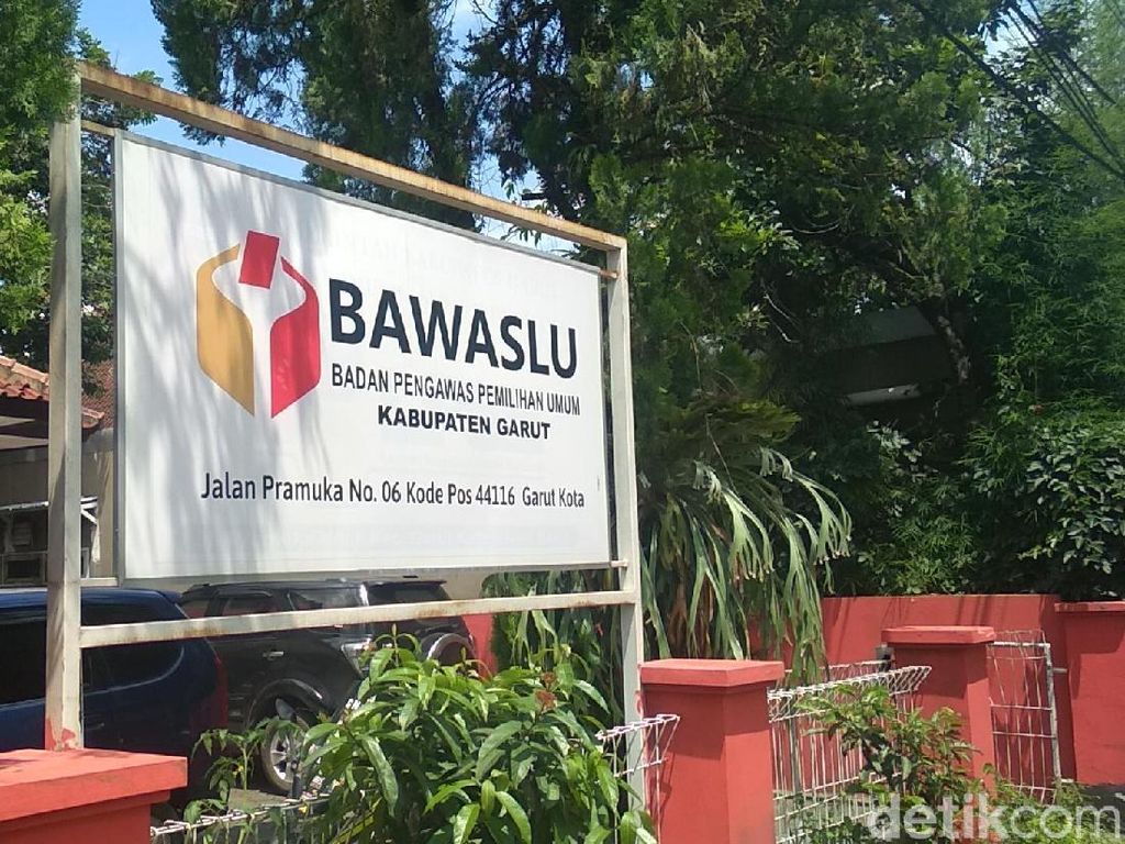 Bawaslu Garut Terus Selidiki 10 Kasus Dugaan Tindak Pidana Pemilu Bawaslu Garut Terus Selidiki 10 Kasus Dugaan Tindak Pidana Pemilu