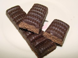 Orang Rusia Gemar Makan Permen dari Darah Sapi, Ini Sebabnya