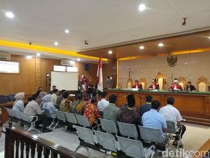 Wakil Ketua DPRD Bekasi Tak Tahu Liburan ke Thailand Terkait Meikarta Wakil Ketua DPRD Bekasi Tak Tahu Liburan ke Thailand Terkait Meikarta