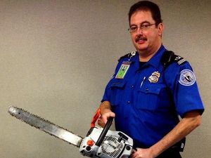 Barang Sitaan Ajaib di Bandara: Gergaji Sampai Cakar Setan