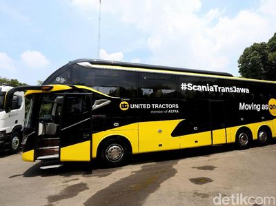 Bus Scania untuk Trans Jawa