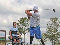 Korban Bom Bali Ajarkan Golf untuk Difabel