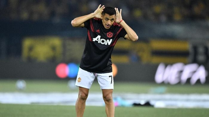 Alexis Sanchez cuma sekali menyentuh bola saat Manchester United kalah dari Manchester City (Fabrice COFFRINI / AFP)