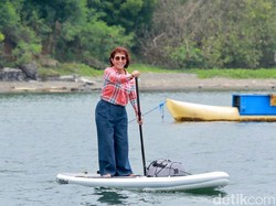 Di Banyuwangi Underwater Festival, Menteri Susi Main Paddling