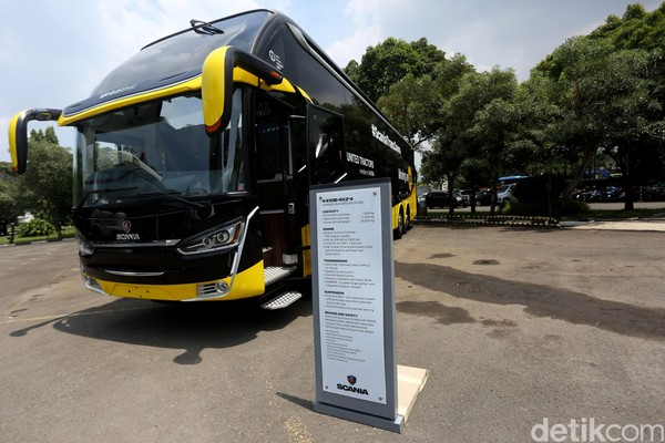 United Tractors menawarkan dua model bus Scania yaitu K360IB-4X2 dan K410IB-6X2. Tipe body yang digunakan mulai dari Super High Deck, Ultra High Deck dan Double Deck. United Tractors menawarkan dua model bus Scania yaitu K360IB-4X2 dan K410IB-6X2. Tipe body yang digunakan mulai dari Super High Deck, Ultra High Deck dan Double Deck.