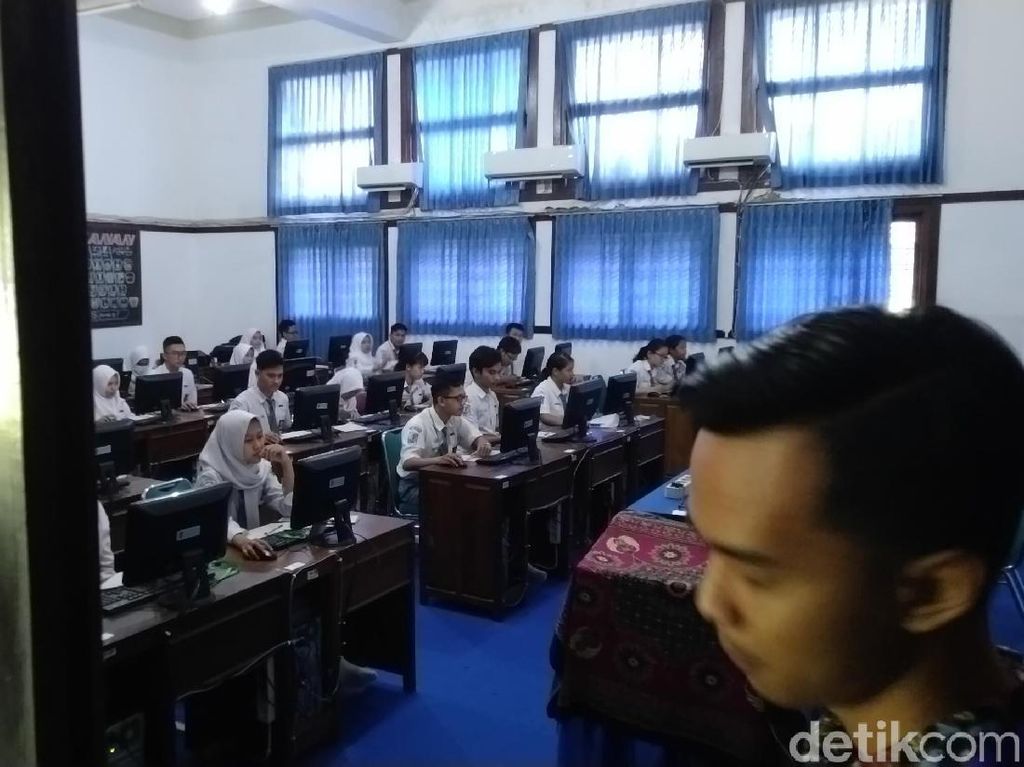 UN SMP Mulai Digelar Pagi Ini, Semangat Ya! UN SMP Mulai Digelar Pagi Ini, Semangat Ya!