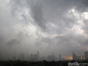 Kisah Sumantri Jinakkan Hujan di India Hingga Turki