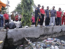 Lihat Saluran Ada Sampah, Hendi: Kita Butuh Kesadaran Masyarakat