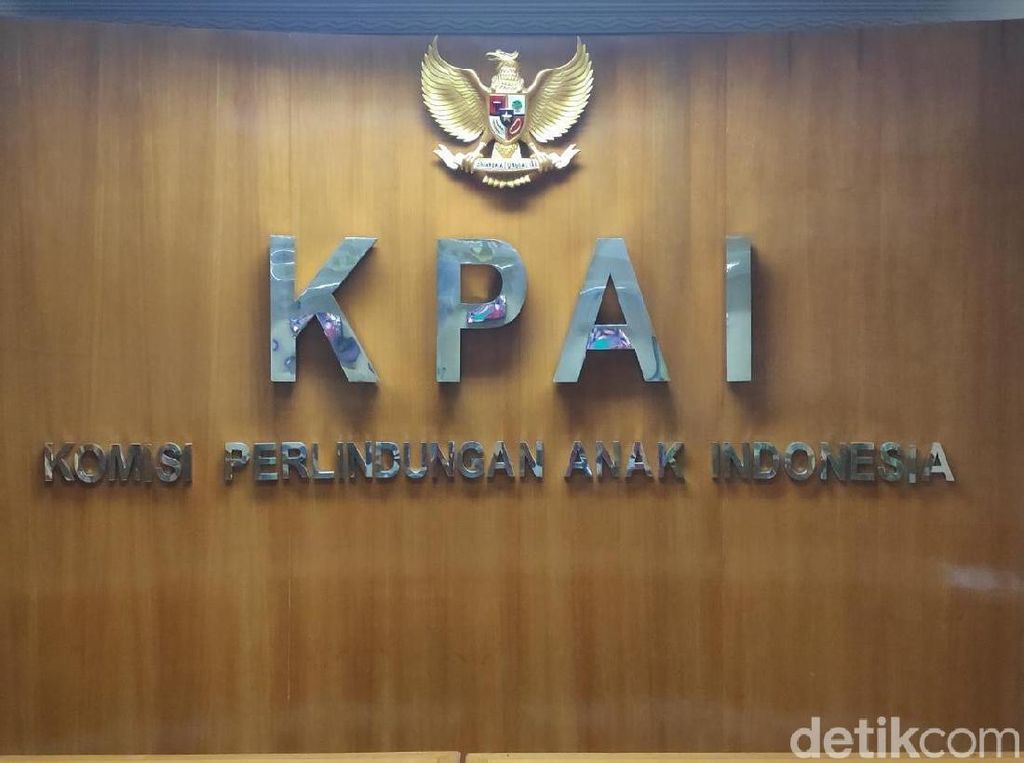 KPAI Soroti Anak-anak Ikut Apel Ganyang Komunis, Minta Ada Sanksi Tegas KPAI Soroti Anak-anak Ikut Apel Ganyang Komunis, Minta Ada Sanksi Tegas