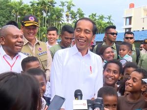 Tinjau Stadion Papua Bangkit, Jokowi: Fokus jadi Provinsi Sepakbola dan Atletik