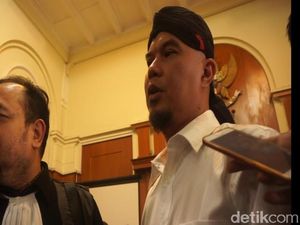 Ahmad Dhani Ragukan Netralitas Polisi Jelang Pilpres 2019 Ahmad Dhani Ragukan Netralitas Polisi Jelang Pilpres 2019