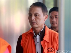 Eks Direktur Krakatau Steel Tersangka Suap Segera Disidang