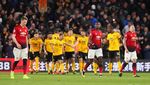 Smalling Bikin Gol Bunuh Diri, MU Diterkam Wolves