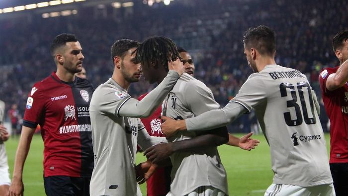 Moise Kean usai merayakan gol ke gawang Cagliari (Enrico Locci/Getty Images) Moise Kean usai merayakan gol ke gawang Cagliari (Enrico Locci/Getty Images)