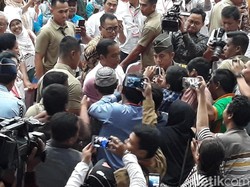 Tiba di Sragen, Presiden Jokowi Disambut Warga di Sepanjang Jalan