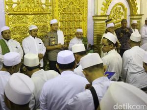 Ribuan Warga Gresik Doa Bersama untuk Pemilu Damai dan Sejuk