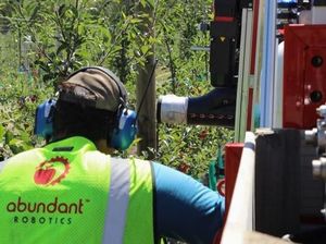 Robot Kini Bisa Memanen Buah Apel di Selandia Baru