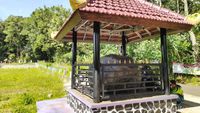 Foto: Batu Mistis di Ciamis yang Mitosnya Tak Bisa Hancur