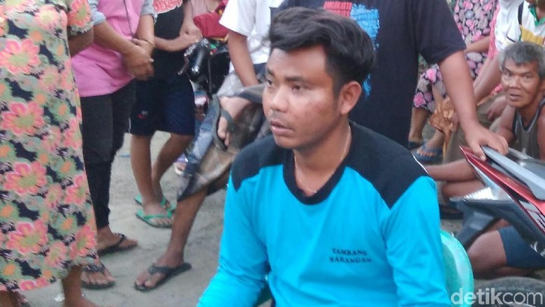 Kesaksian Pria Berkaus Jokowi yang Dikeroyok Massa Pro Prabowo di Purworejo Kesaksian Pria Berkaus Jokowi yang Dikeroyok Massa Pro Prabowo di Purworejo