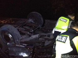 Bus Sugeng Rahayu Terjun ke Sungai Ngawi, 2 Penumpang Tewas
