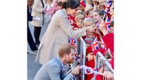 Resmi Punya Instagram, Meghan Markle Pajang Foto Bergaun Seksi yang Dikritik
