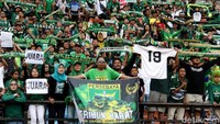 Saat berlaga diajang Semifinal Piala Presiden 2019 yang digelar di Gelora Bung Tomo (GBT) Surabaya, Persebaya harus menghadapi Madura United, Rabu (3/4/2019). Persebaya berhasil membungkam Madura United 1-0.