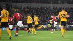 Smalling Bikin Gol Bunuh Diri, MU Diterkam Wolves