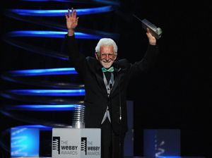 Hari ini 46 Tahun Lalu, Ada Halo-halo Pertama Pakai Ponsel